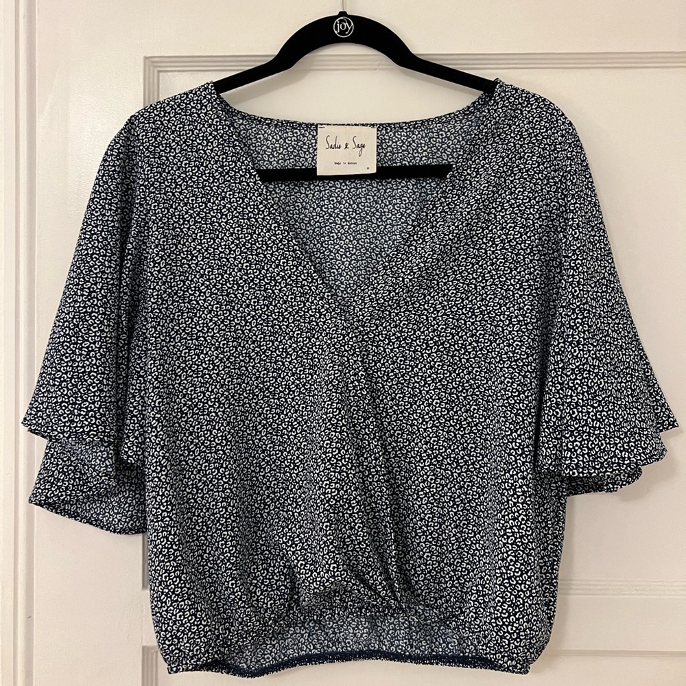 Navy floral top